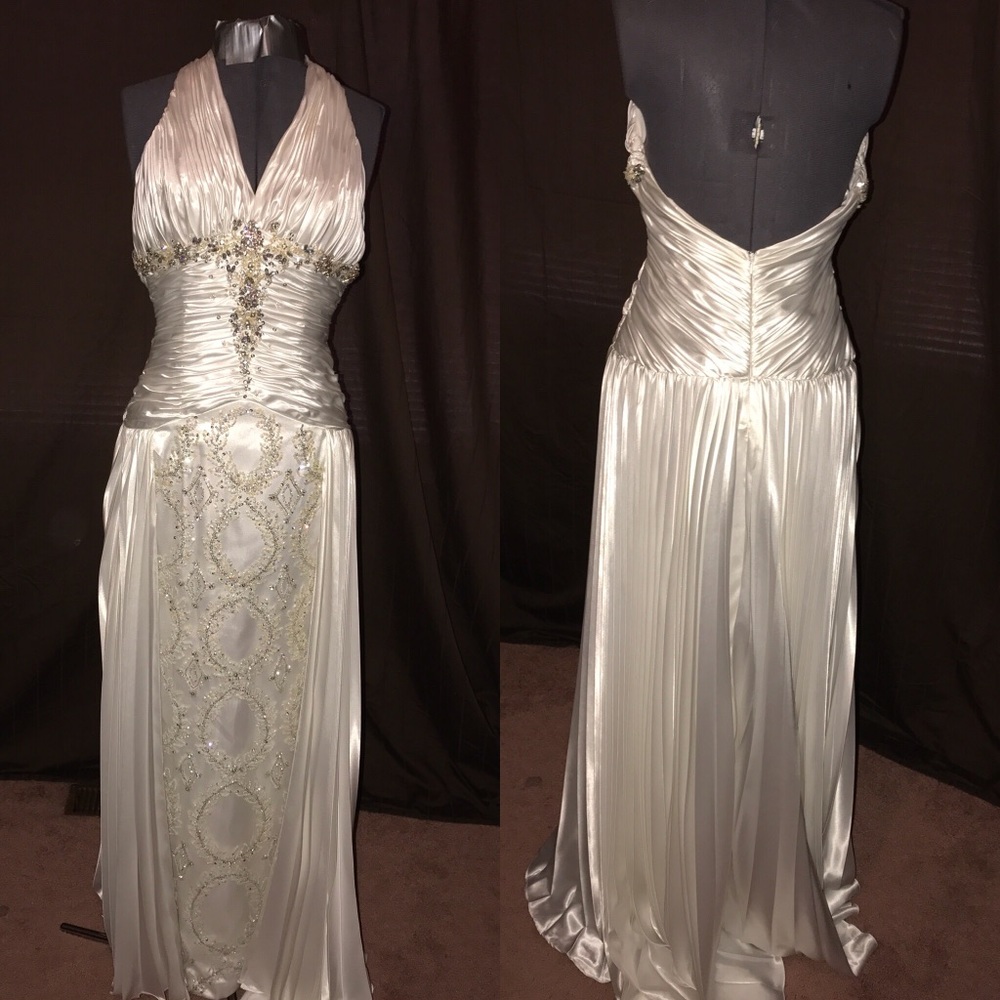 Tony Bowls Mon Cheri Bridal halter prom/wedding